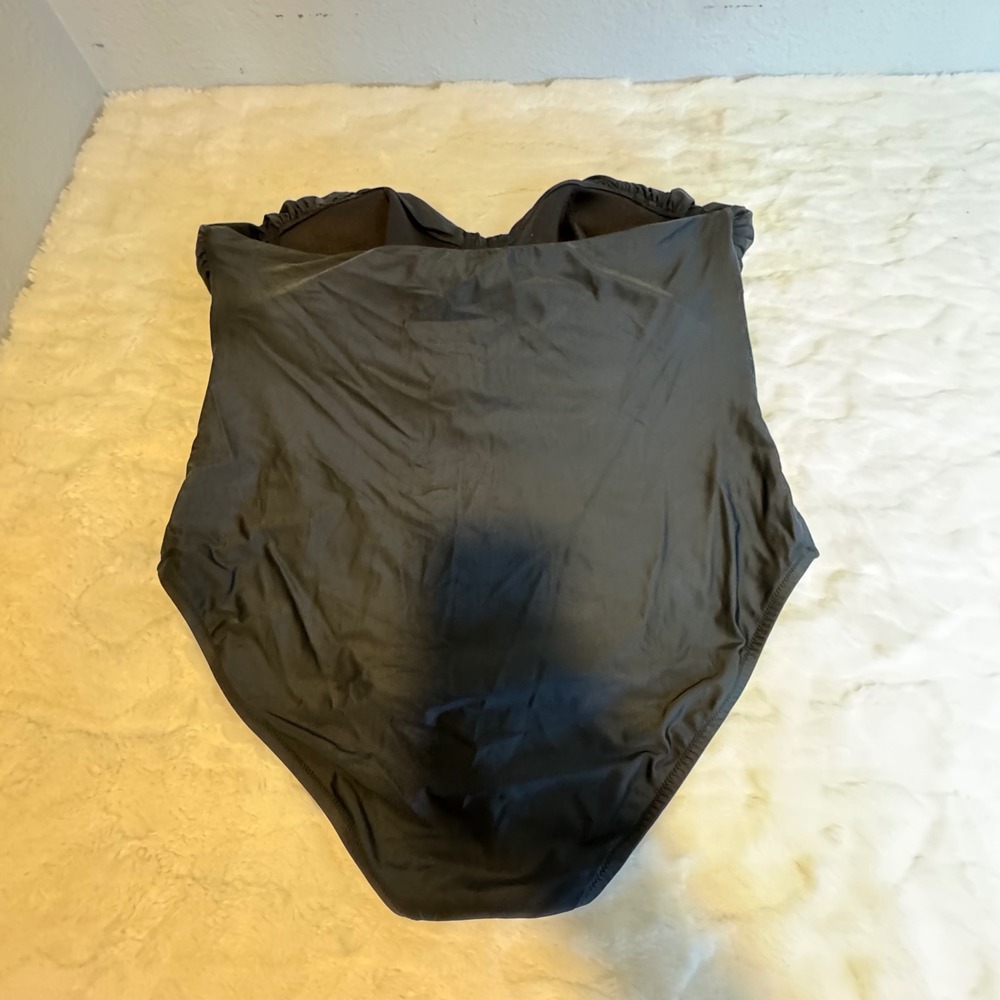 J.Crew Re-Imagined Ruched Twist Front Underwire One Piece Swimsuit Black Size 22 - Picture 7 of 7